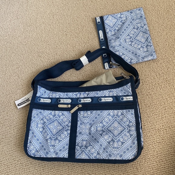 Nwt LeSportsac bag - Picture 1 of 7